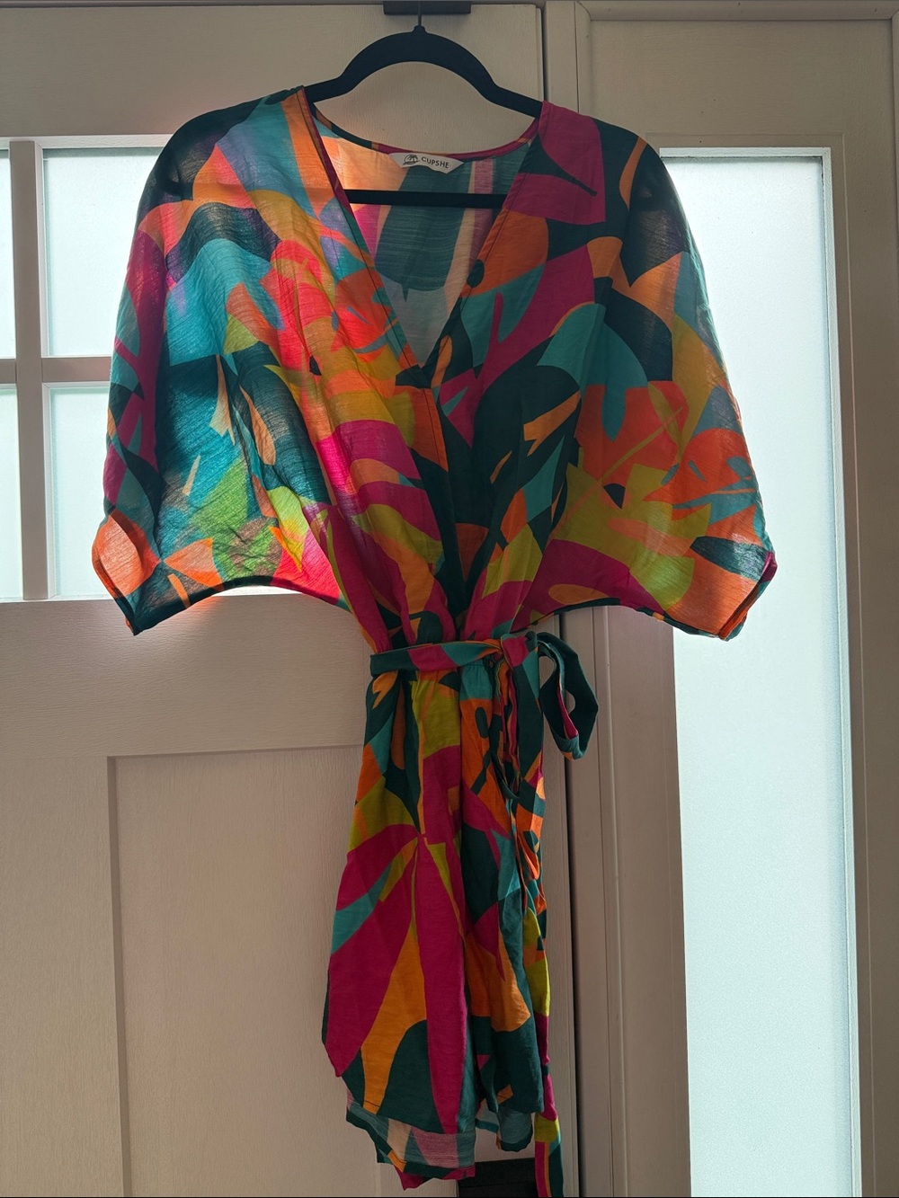 Adorable Cupshe Tropical Print Multi-Color Wrap Romper Never Worn!!